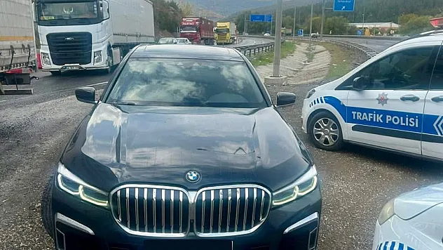 Bozüyük'te Aracında İkiz Plaka Kullanan Şahısa 50 Bin 834 TL Para Cezası