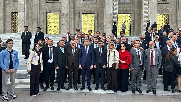 Bu Fotoğraf Kafa Karıştırdı