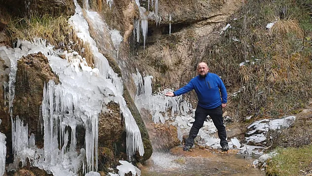 Bu Görüntüler Afyon'dan: Şelale Dondu
