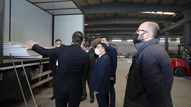 Bu tır çocuklara uzayı anlatacak