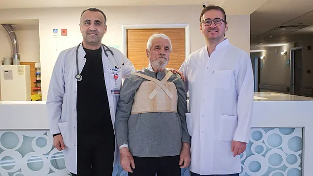 Bu Yaşta Olmaz Denilen Ameliyat Afyonkarahisar'da Başarıldı