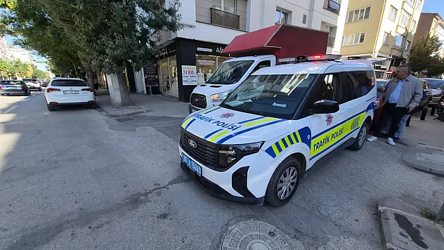 Caddede Feci Anlar! Otomobil Yaşlı Adama Çarptı