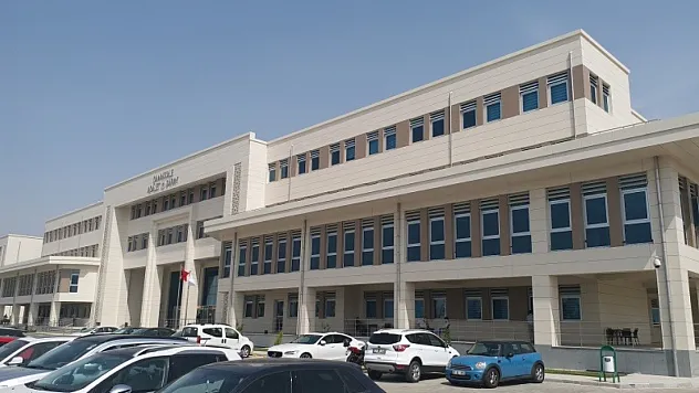 Çanakkale Adliyesi'ndeki Kadın Hakim Darp Edildi