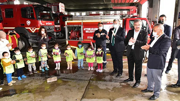 “Canları pahasına görev yapan  itfaiyecilerimizin her zaman yanındayız”