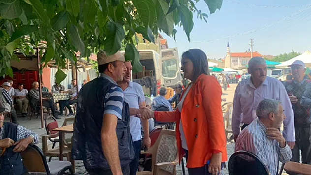 'Çarşı pazarda tat yok, dükkânlar  ele güne ayıp olmasın diye açılıyor'