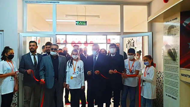 Çavdarlı'da Bilim Fuarı açıldı