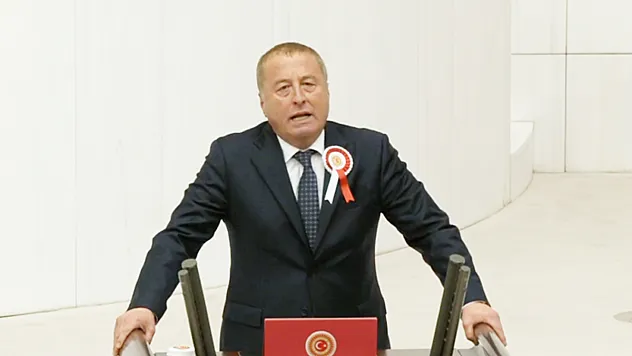  'Çay İlçe Sağlık Müdürlüğünün Kapatılması Sizin Ayıbınızdır'