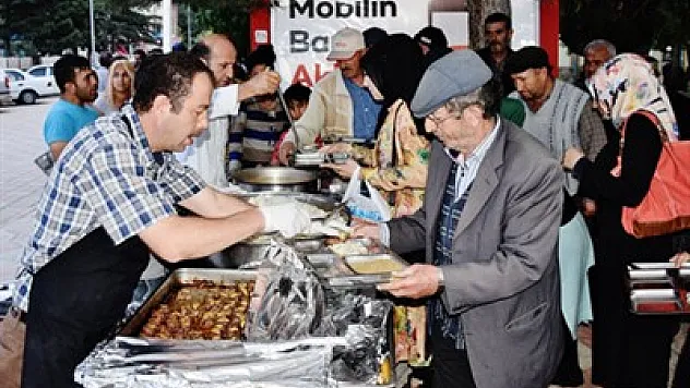 Çay’da 600 kişilik iftar buluşması