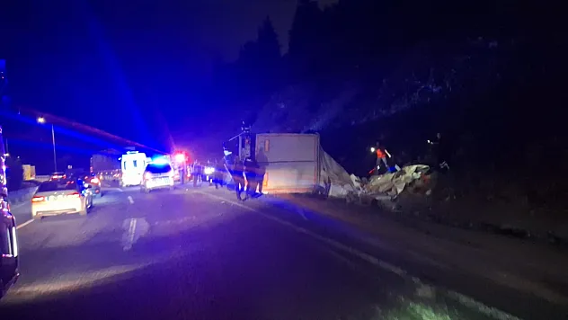 Çekici Devrildi: 1 Ölü, 1 Yaralı