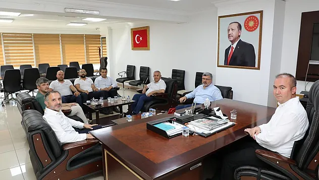 Çelik’ten AK Parti’ye ziyaret