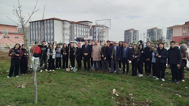 'Çevreye Duyarlı Değerlerine Bağlı Bireyler Yetiştireceğiz