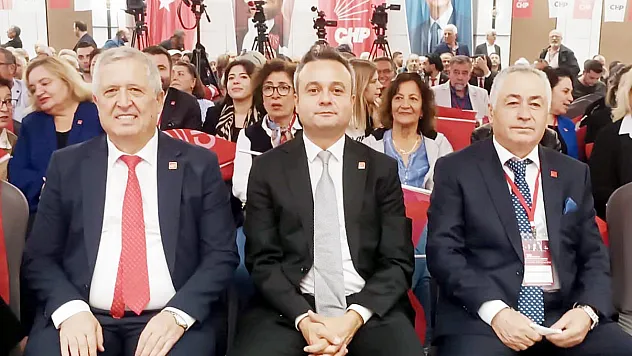 CHP Afyon Kongresinde Bekleyiş Sürüyor