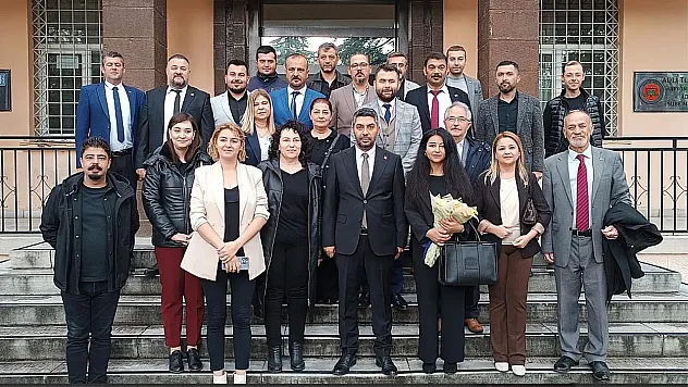 CHP'deki 17 Yöneticinin 12'si YÜNTAŞ'tan