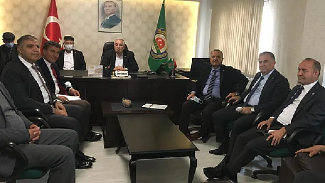 CHP heyeti çiftçinin sorunlarını istişare etti