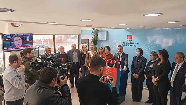Chp İl Başkanlığı'nda Hangi Kanal İzleniyor?