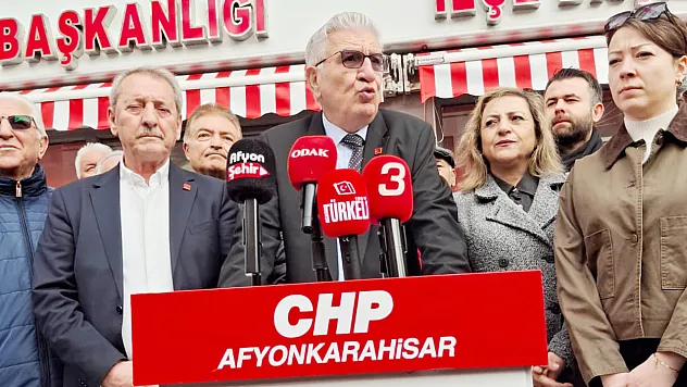 CHP İl Başkanlığı'nda, İmamoğlu'nun Mektubunu Okudu