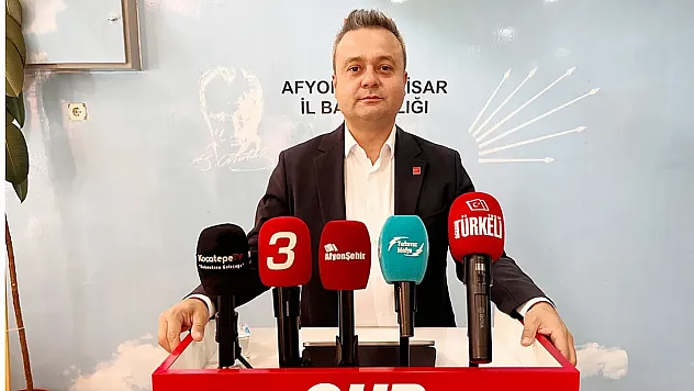 CHP'li Erhan Önceki Kumpasları Hatırlattı, Milletvekili Özkaya'yı Eleştirdi