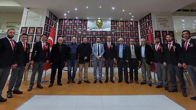 CHP’li Ölmez, şehit aileleri ile bir araya geldi