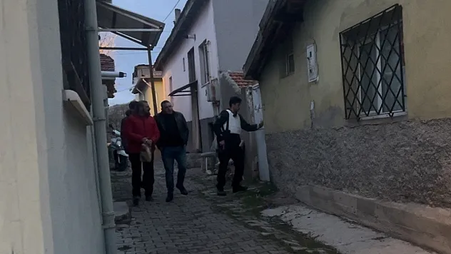 Cinayet İşlediğini İhbar Etti, Belirttiği Adrese Uzun Namlulu Silahlarla Girildi