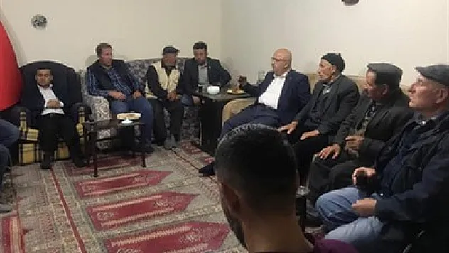 Çoban köyleri geziyor