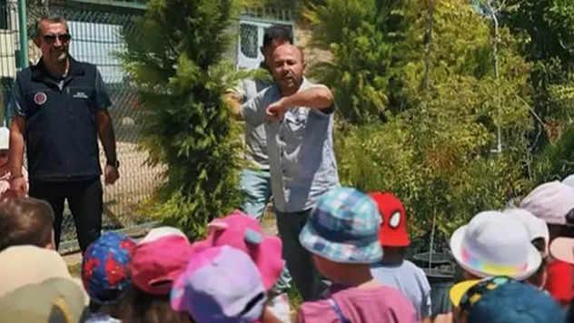 Çocuk Sosyal Tesisleri Öğrencileri Sera Alanını Gezdi