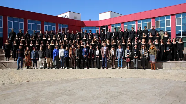 Cumhuriyet Coşkusu Üniversite'de Yaşandı