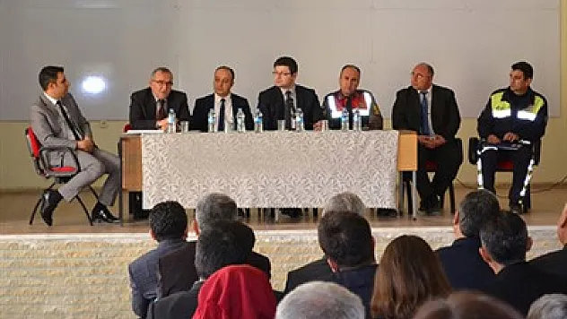 Dazkırı'da servis güvenliği konuşuldu