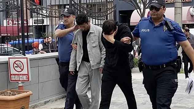 Dedesini Bıçaklayan Torun Tutuklandı