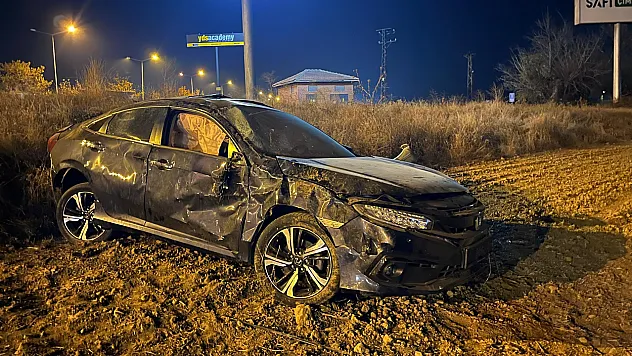 Defalarca Takla Atan Araçtan Yaralı Olarak Kurtuldu