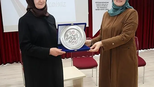 “Değişen Dünyada Kadın Olmak” anlatıldı