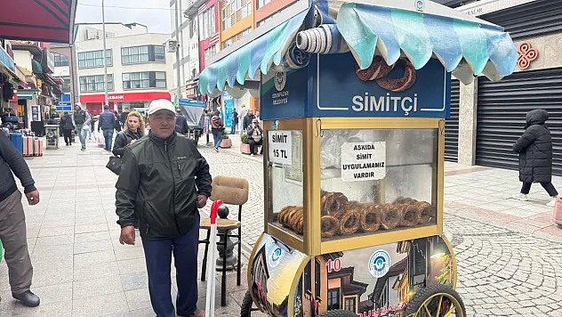 Dengesiz Hava Şartları Seyyar Esnafı Zor Durumda Bıraktı