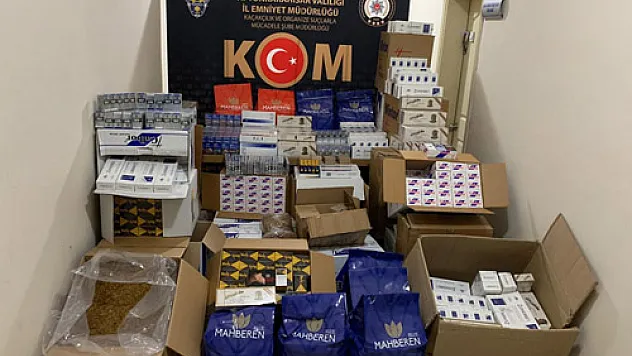 Depo baskınında çok sayıda  kaçak sigara ele geçirildi