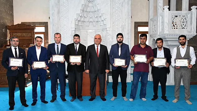 Deprem bölgesinde görev alan personele başarı belgesi verildi