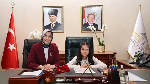 Devlet Ana, Şehit Kızına Makamını Bıraktı