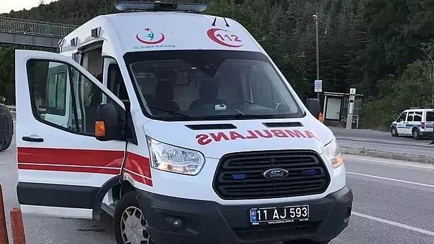 Devrilen Motosiklet Sürücüsü Yaralandı