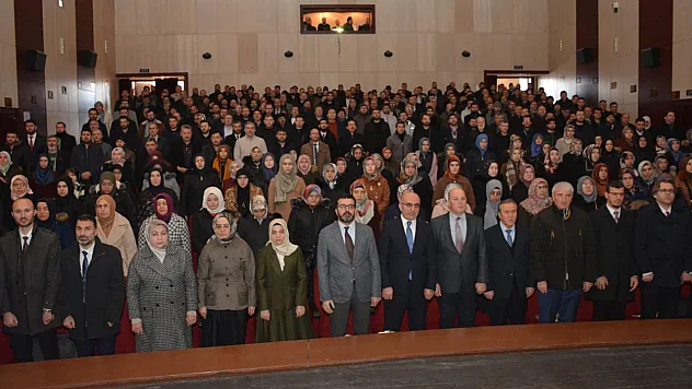 Dijital Dünya'da Dini Değerler Ele Alındı