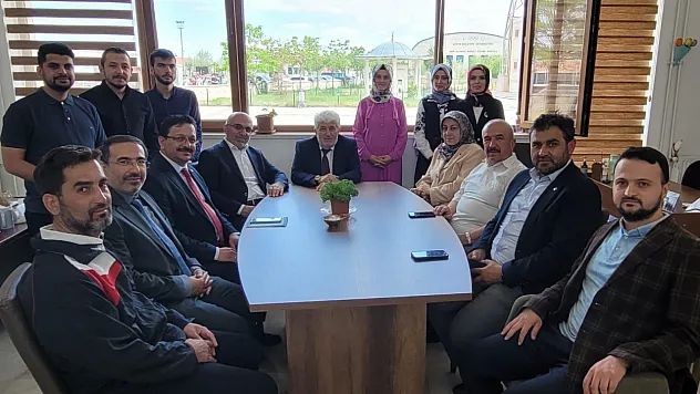 Din Adamları Gençlik Merkezi'nde İncelemelerde Bulundu