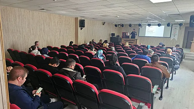 Dinar'da TEKNOFEST Sorumlusu Öğretmenler Bilgilendirildi