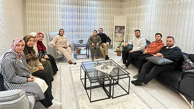 Diyanet Gençlik Şehit Ailelerini Yalnız Bırakmıyor