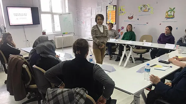 Doğuma hazırlık eğitimi verildi