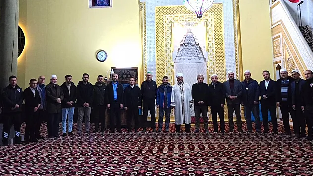 DPÜ Vakıf Camii'nde Sabah Namazı Buluşması