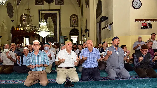 Dualar şehitlerimiz için