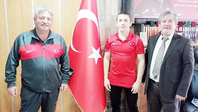Dünya Şampiyonu Afyon AİHL'den