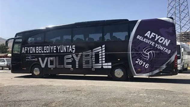 Efeler araç giydirdi – Kocatepe Gazetesi
