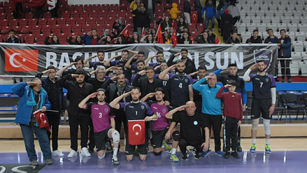 Efeler İBB'yi mağlup etti: 3-0