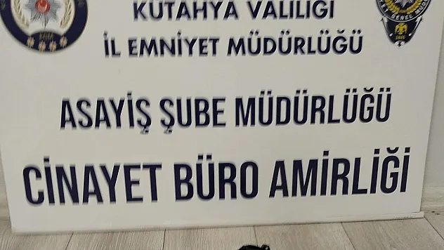 Eğlence mekanı önünde 1 kişiyi yaralayan zanlı yakalandı