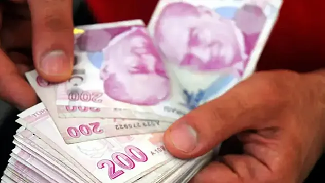 Emekli İkramiyesi ve Maaşlar Bugün Hesapta