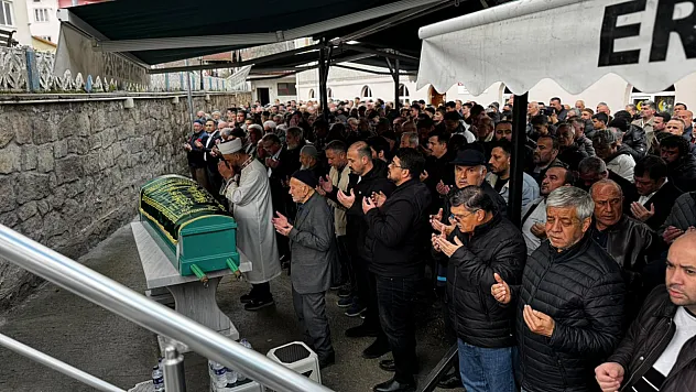 Emekli Öğretmen Zeki Kuş Dualarla Uğurlandı