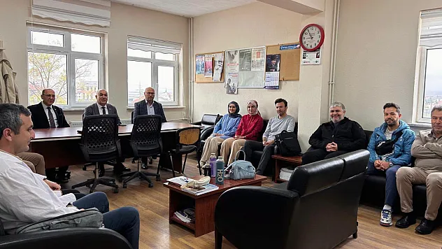 Emeksiz Okul Ziyaretlerini Sürdürüyor