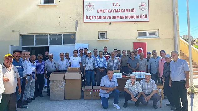 Emet'te 52 Arıcıya Fümigasyon Cihazı, Oksalit Asit Ve Formik Asit Dağıtıldı